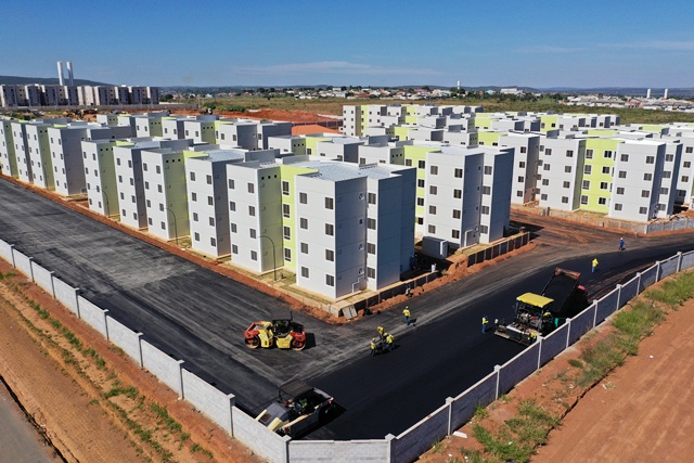 Bairro recebe asfaltonovo