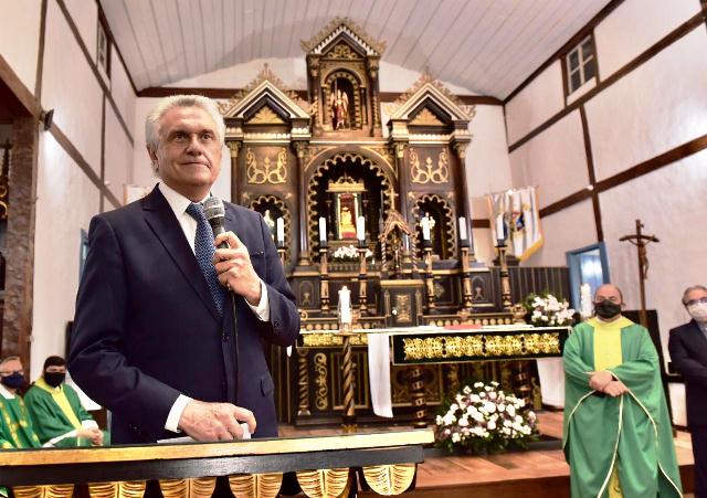 Ronaldo Caiado na Igreja Matriz