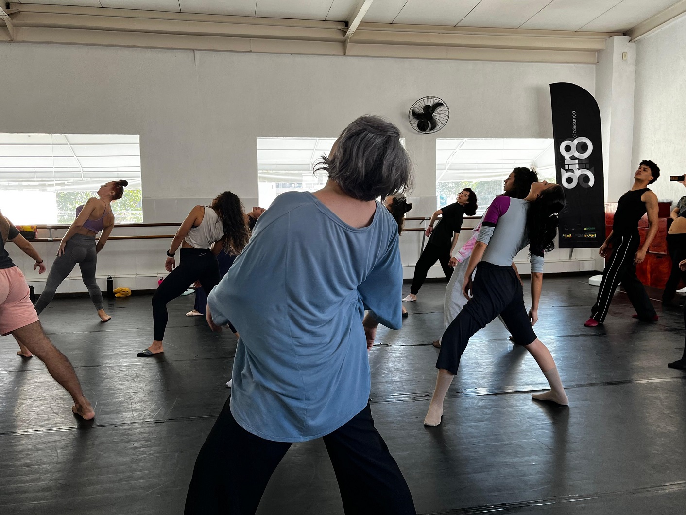 Giro 8 oferece oficinas gratuitas de dança contemporânea