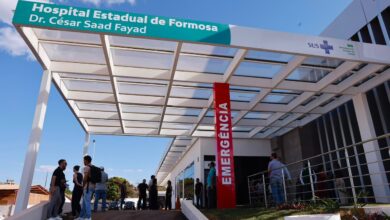 Imagem ilustrativa da entrada do Hospital Estadual de Formosa Dr. César Saad Fayad.