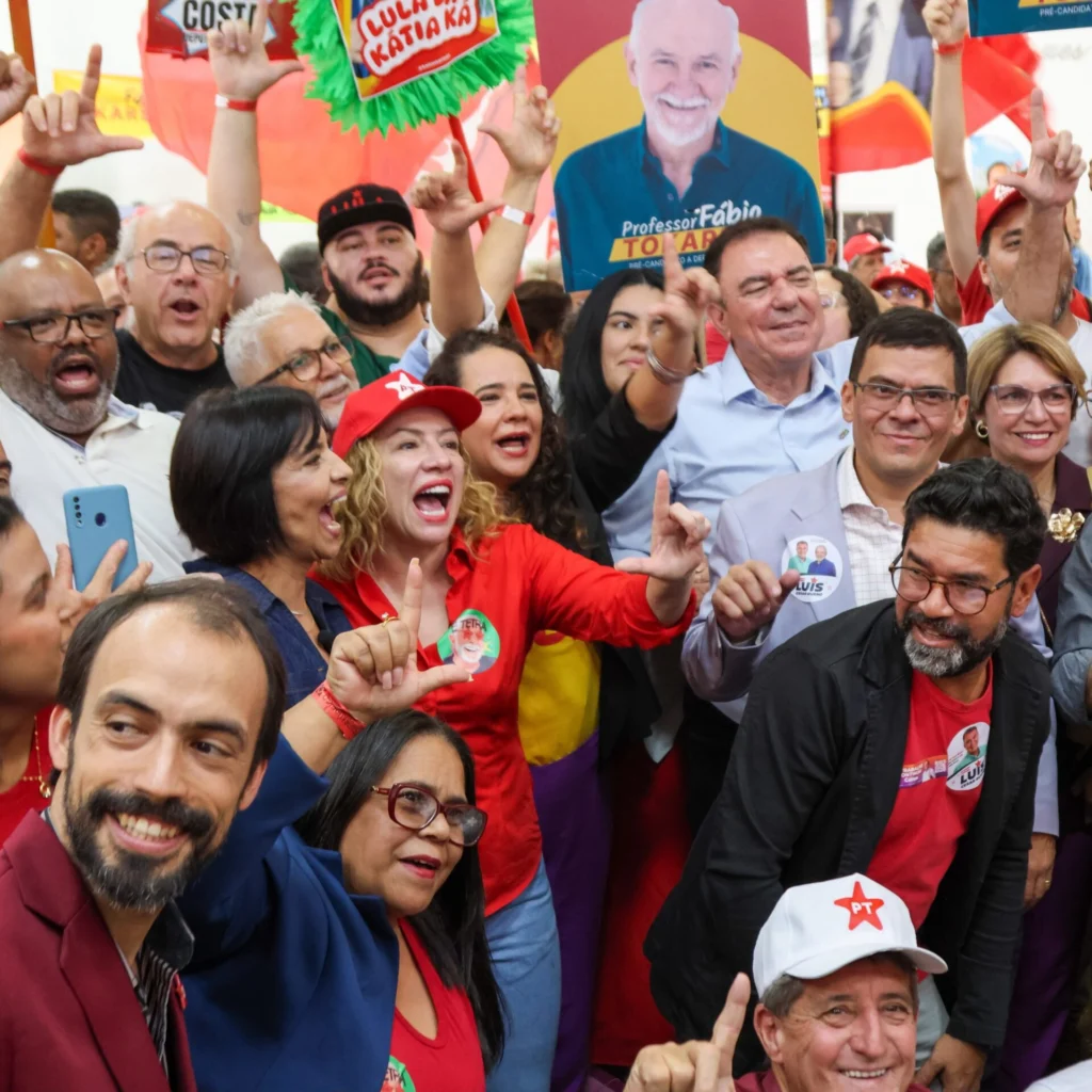Imagem ilustrativa de uma convenção partidária do PT